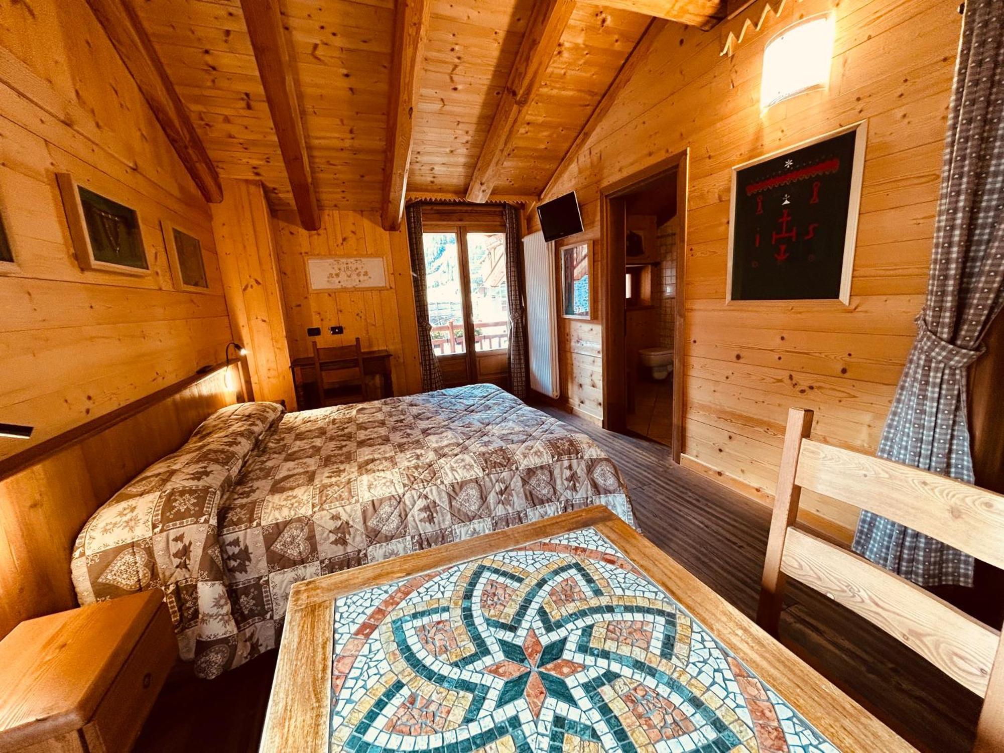 Camere Hostellerie HIBOU - Cogne Eksteriør billede